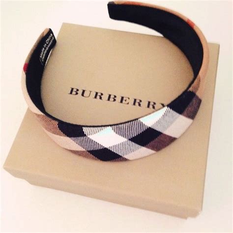 Traduction Burberry Headband en Italien 